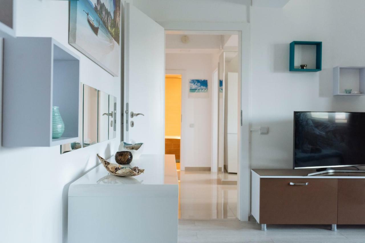 Appartement Luxury Flat 9 Near Metro à Bucarest Extérieur photo